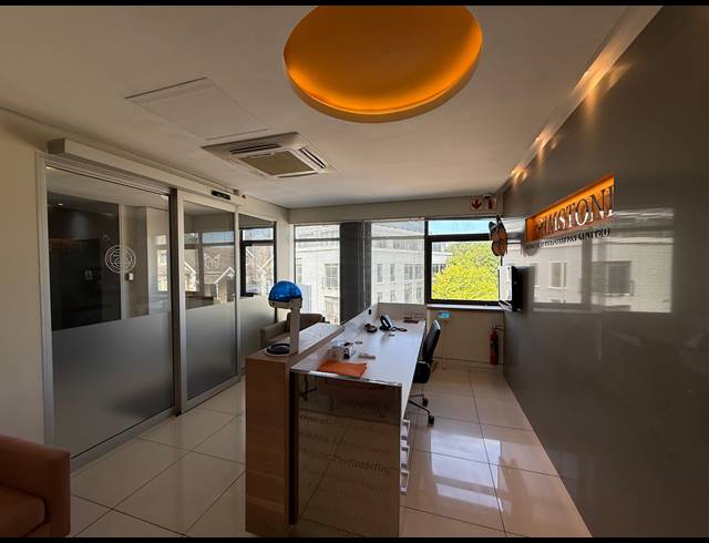 415M² OFFICE TO LET IN NEWLANDS